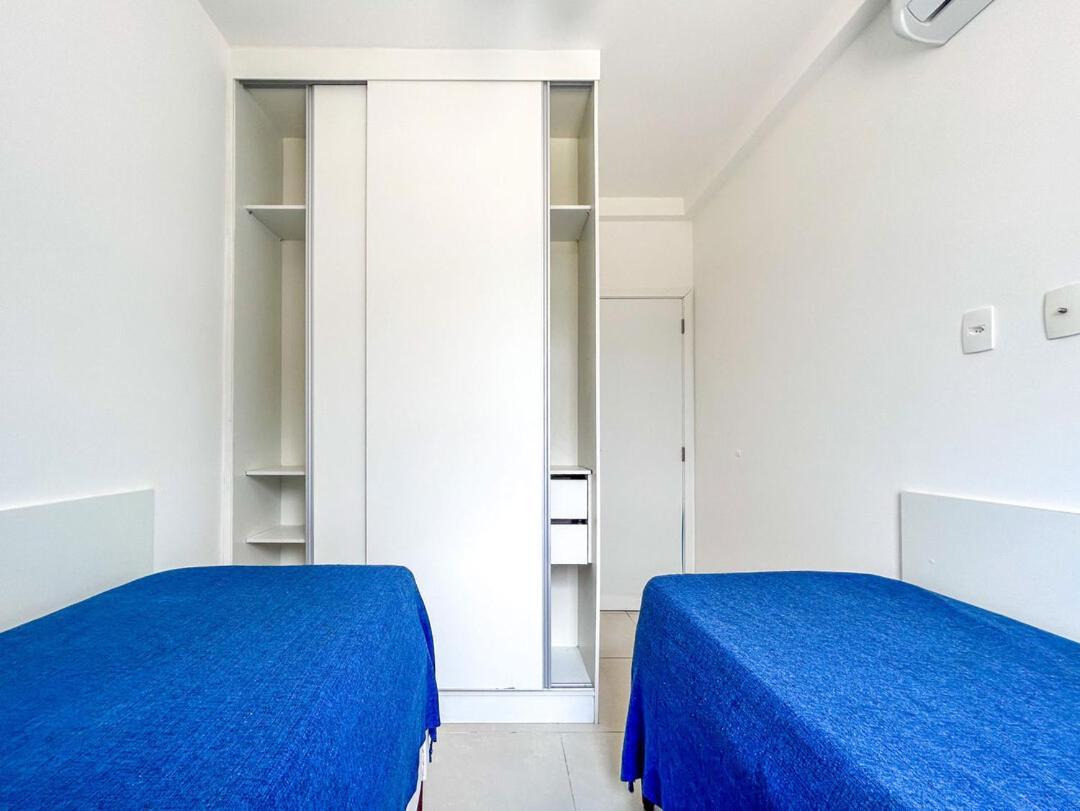 Apartamento Apto A 350m Da Praia Das Toninhas Em Sp *